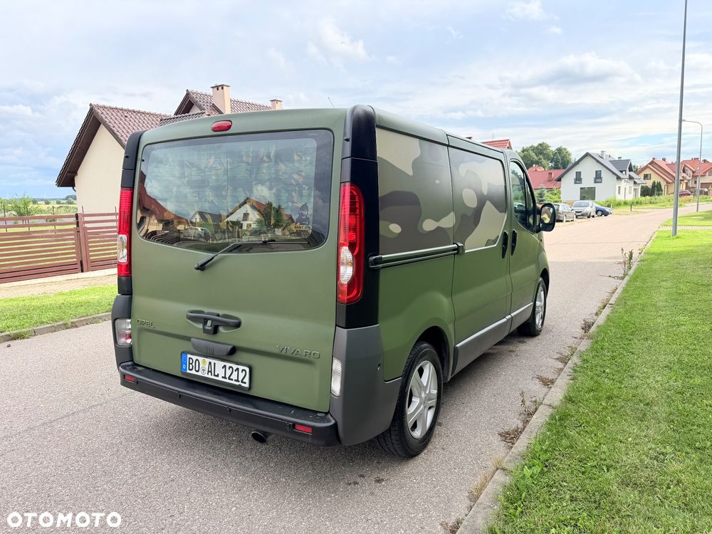 Opel Vivaro - 10