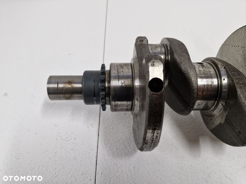 ford kuga mk1 focus mk3 2.0 tdci wał korbowy silnika 30725011 - 2