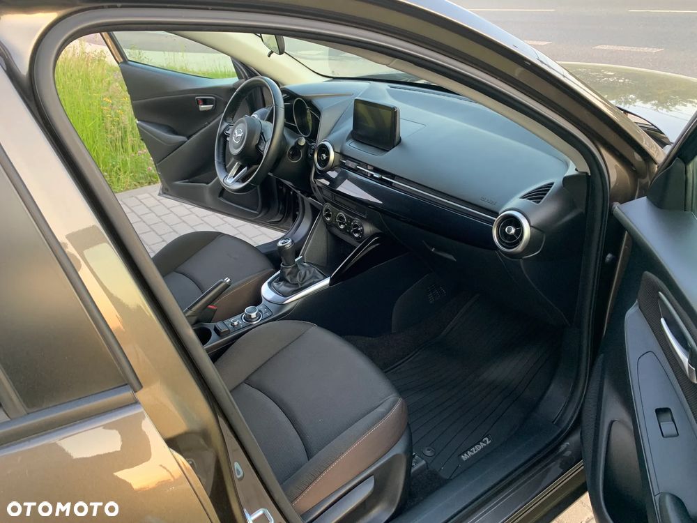 Mazda 2 - 9