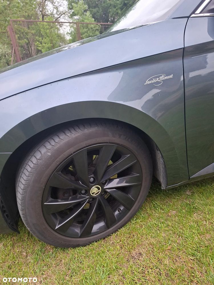 Skoda Superb 2.0 TDI L&K DSG - 11