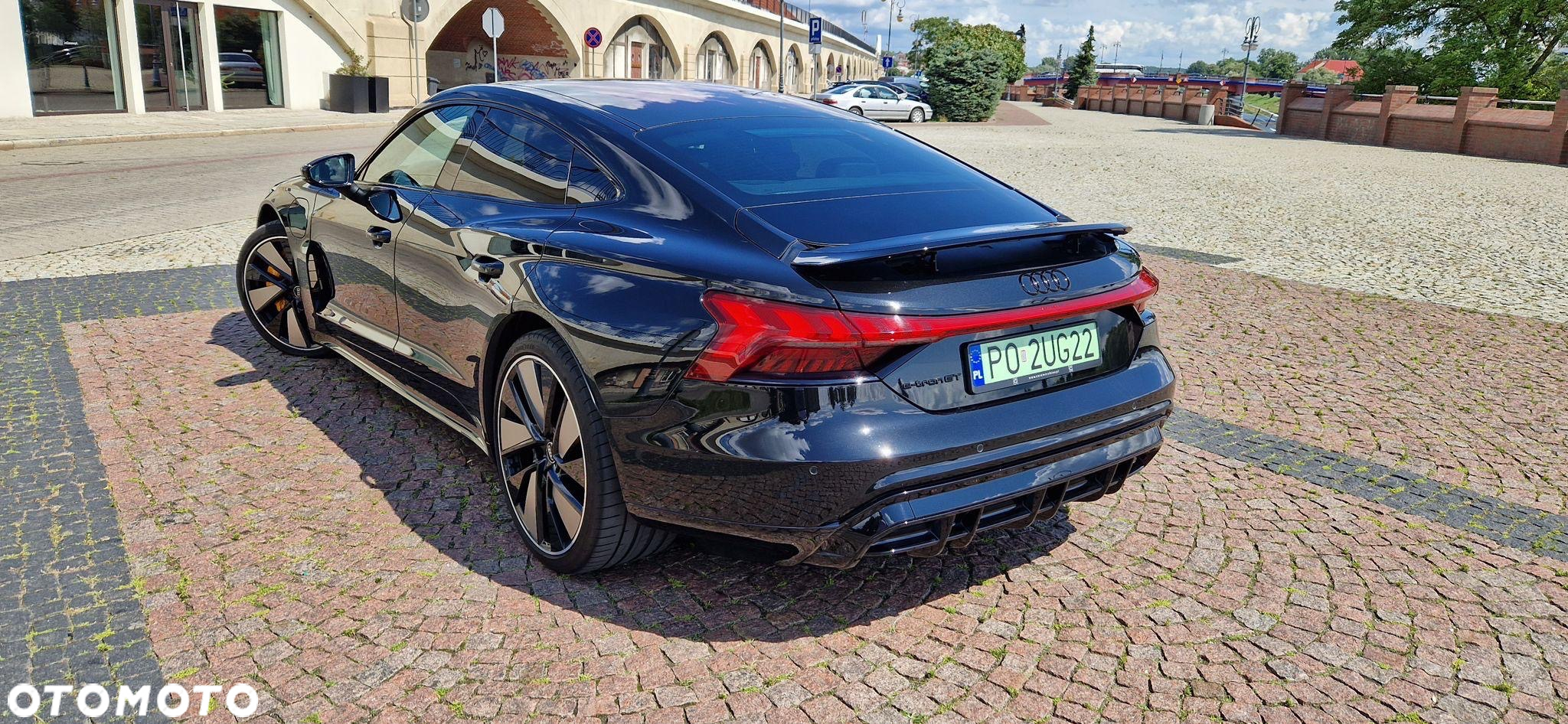 Audi e-tron S Quattro - 31