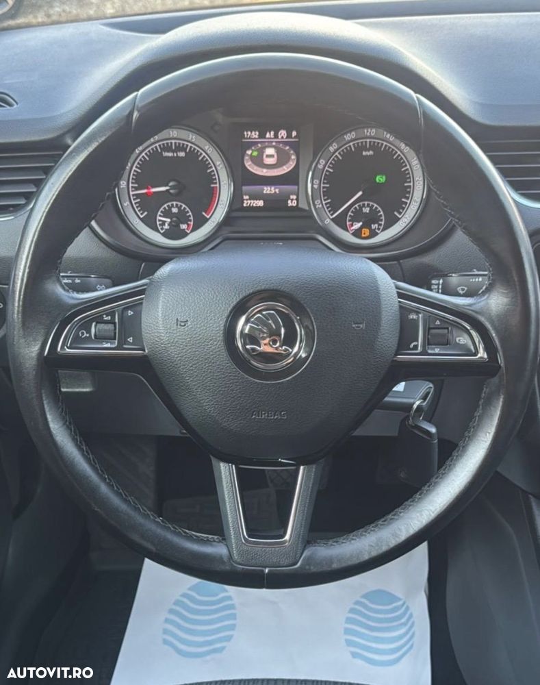 Skoda Octavia 2.0 TDI DSG Sport Edition - 11