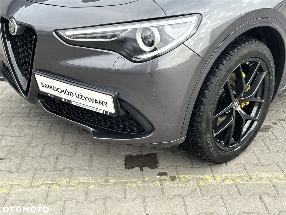 Alfa Romeo Stelvio 2.0 Turbo Veloce Q4 - 36
