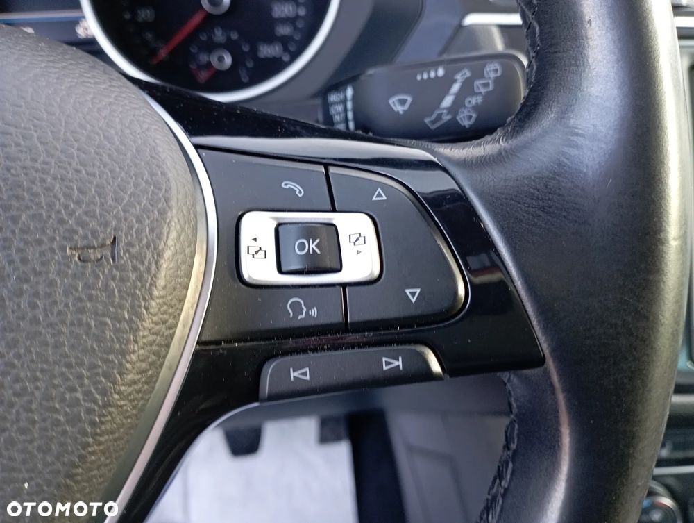 Volkswagen Tiguan - 25