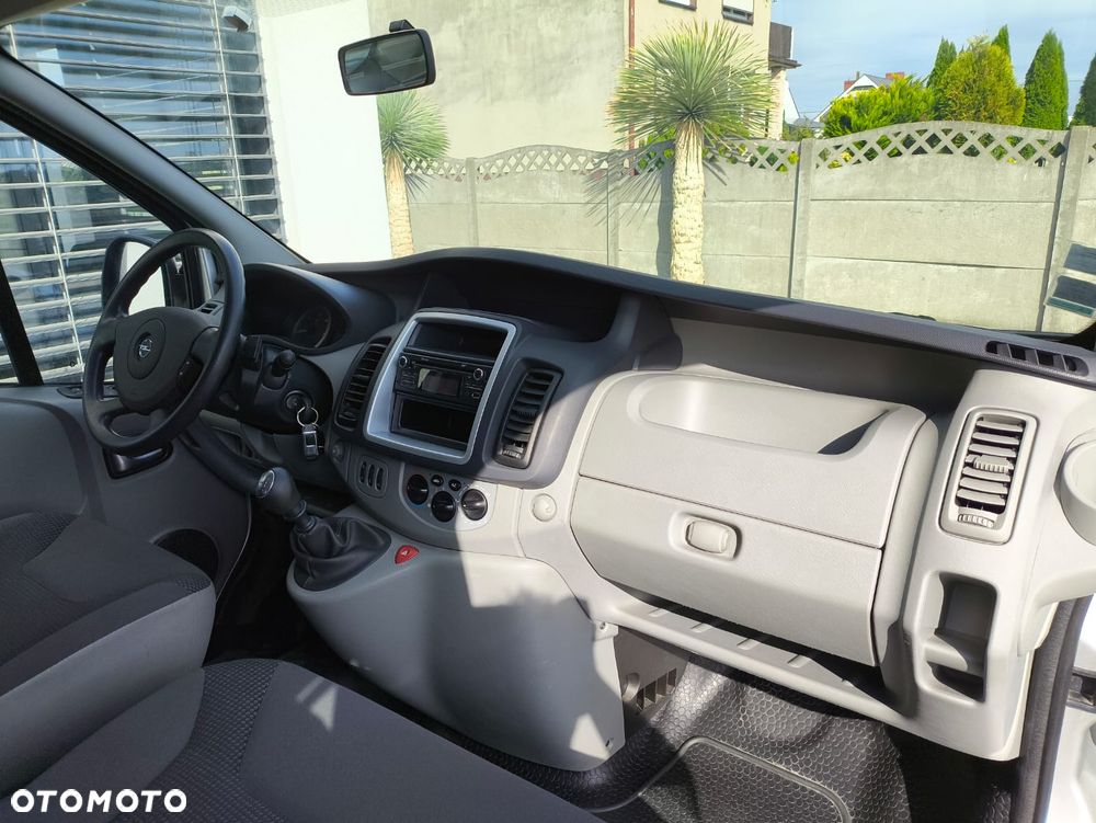 Opel Vivaro - 23