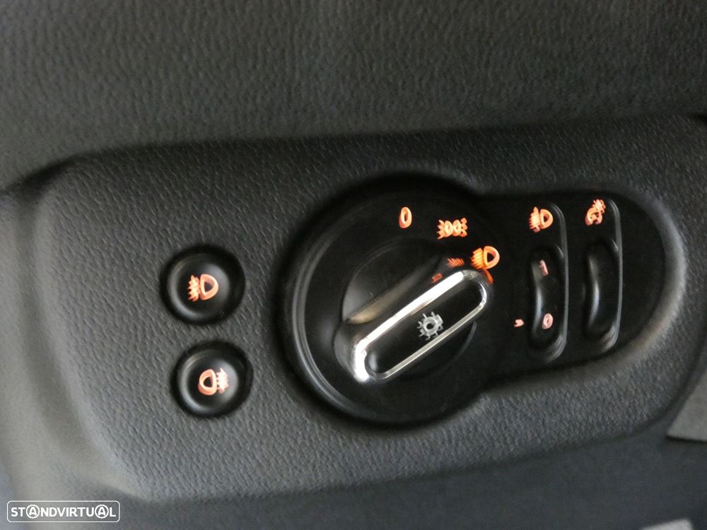 MINI Clubman One D - 14