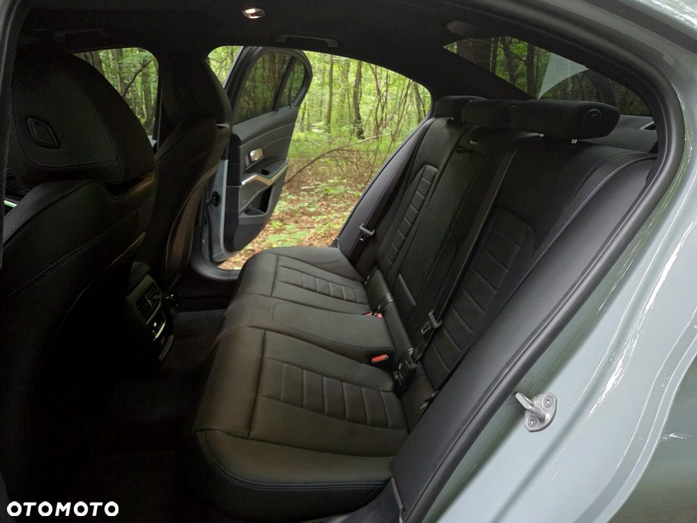 BMW Seria 3 - 27