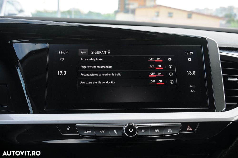 Opel Grandland 1.5 D Automatik Business Edition - 32