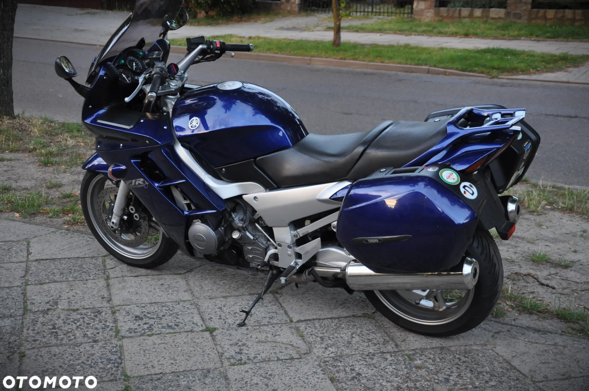 Yamaha FJR - 8