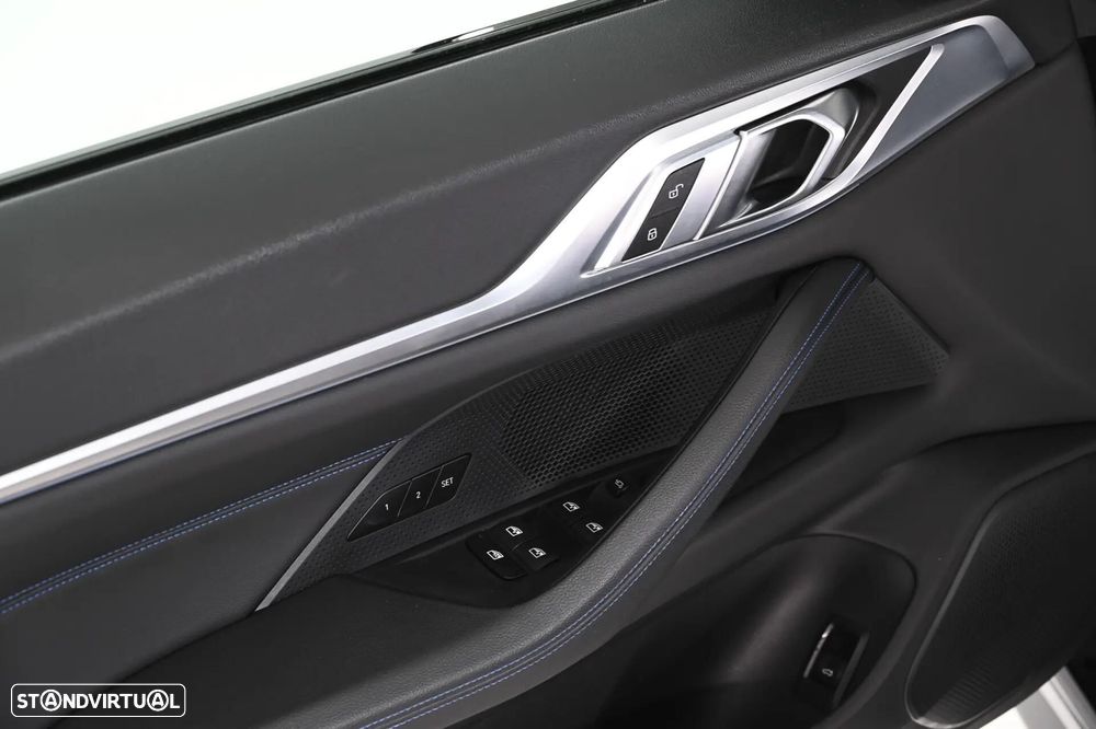 BMW i4 eDrive40 Pack Desportivo M - 27