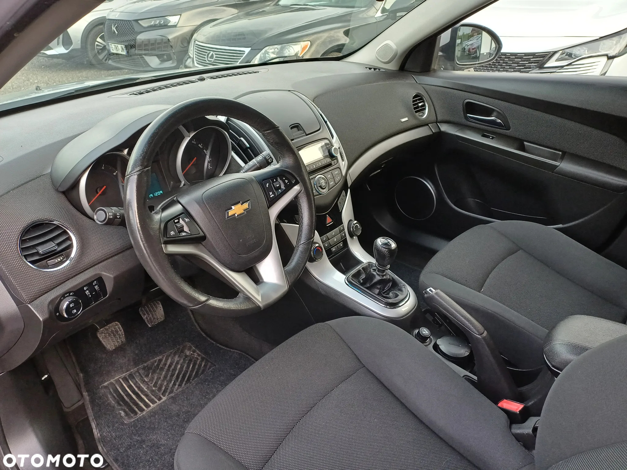 Chevrolet Cruze Station Wagon 1.6 LS+ - 11