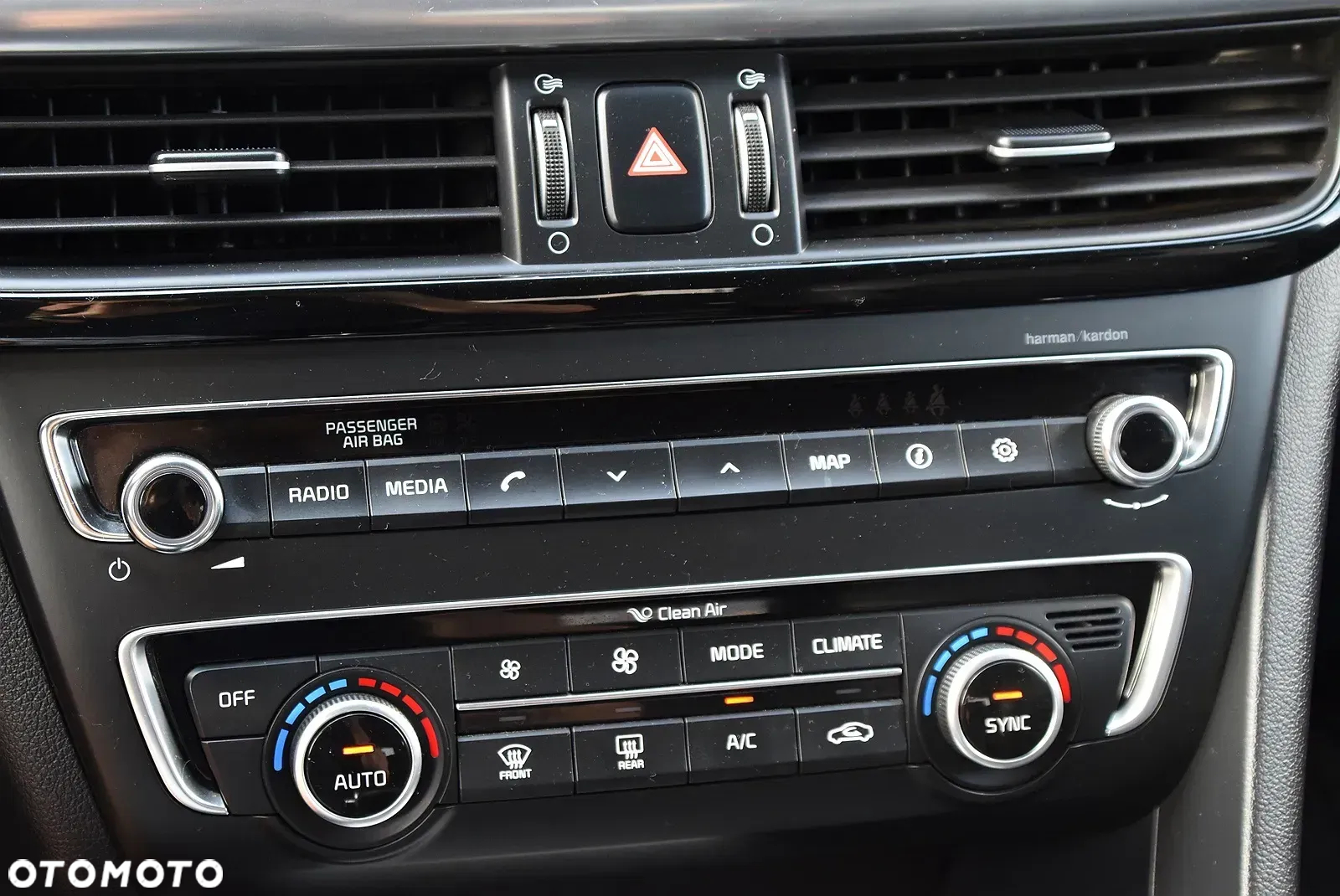 Kia Optima - 34