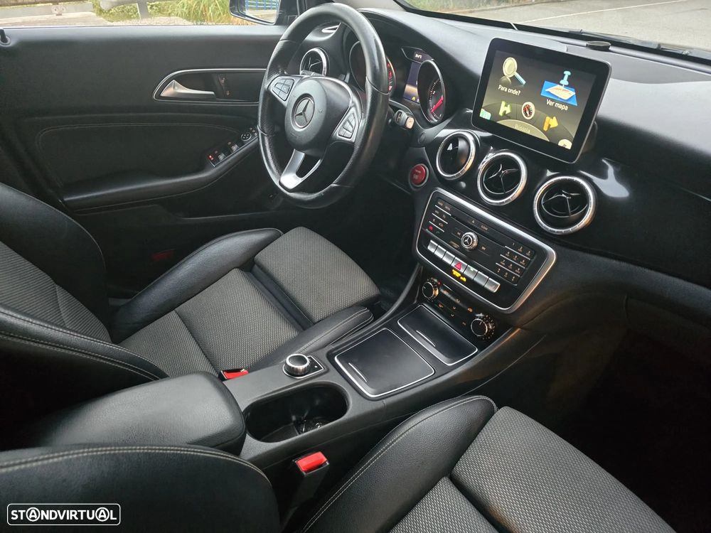 Mercedes-Benz CLA 220 d Shooting Brake Urban Aut. - 26