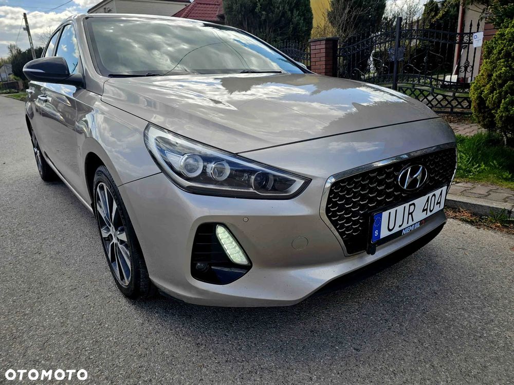 Hyundai i30 blue 1.6 CRDi Premium - 3