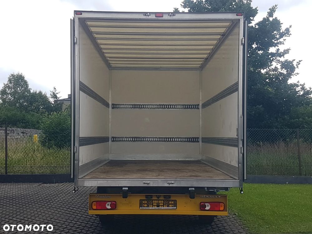 Renault MASTER KONTENER 8EP 4,22x2,23x2,22 KLIMA MANUAL KRAJOWY 6-BIEGÓW - 5