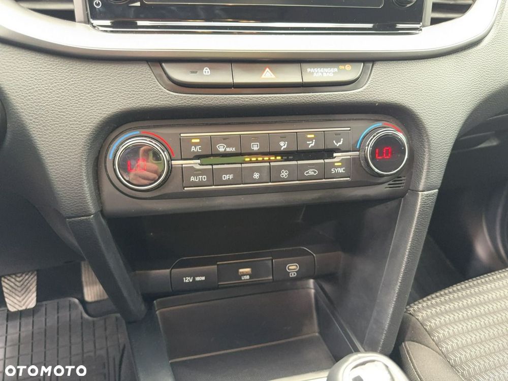 Kia Ceed - 21