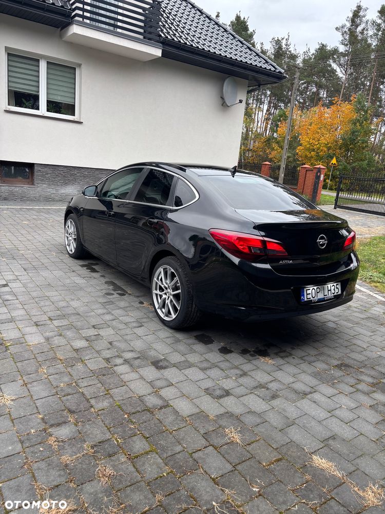 Opel Astra 2017 photo 4