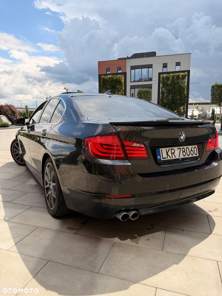 BMW Seria 5 530d xDrive - 8