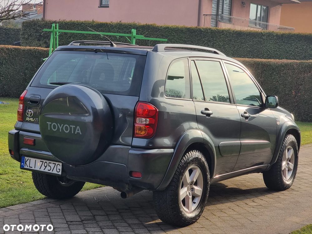 Toyota RAV4 D-4D 4x4 - 9