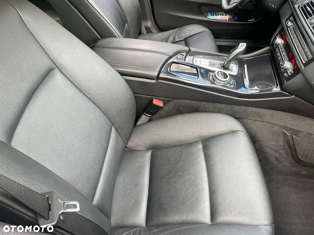 BMW Seria 5 - 29
