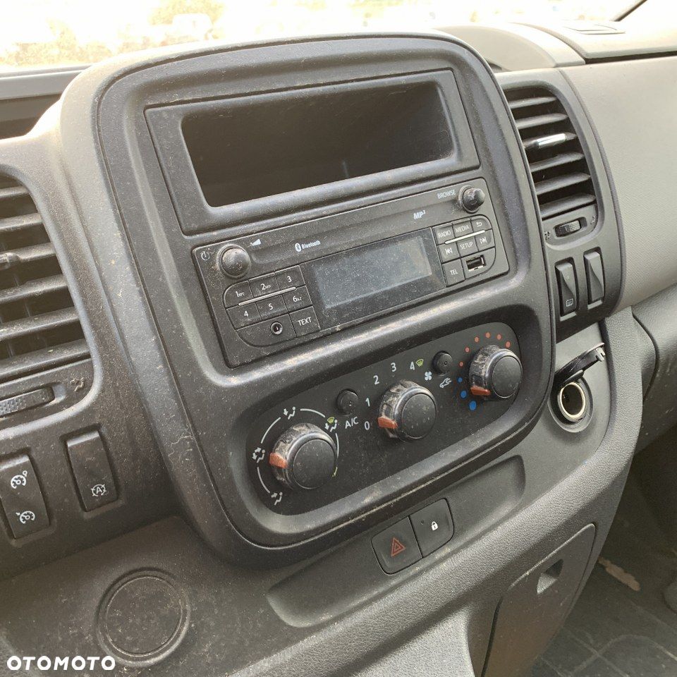 Renault Trafic - 24
