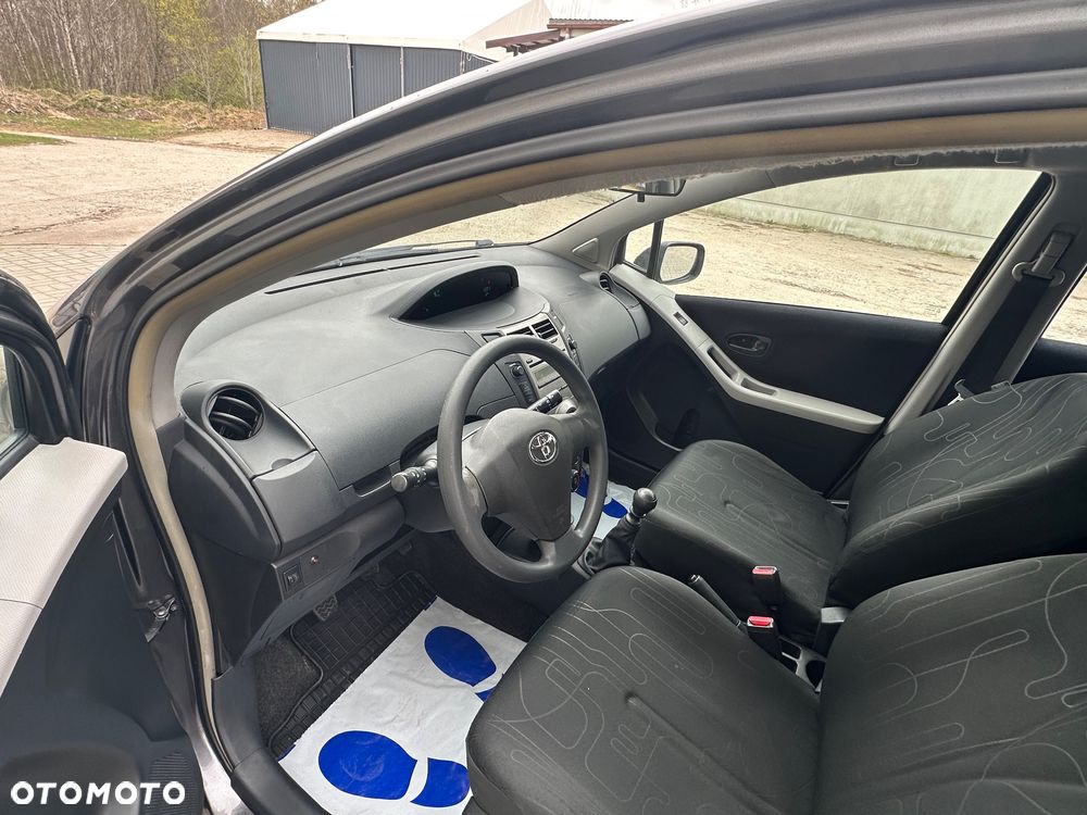 Toyota Yaris 1.4 D-4D - 21