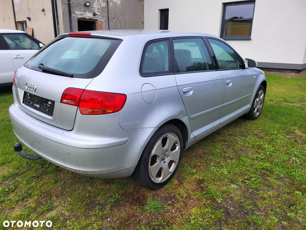 Audi A3 1.4T FSI Attraction - 6