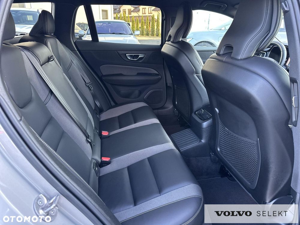 Volvo V60 - 11