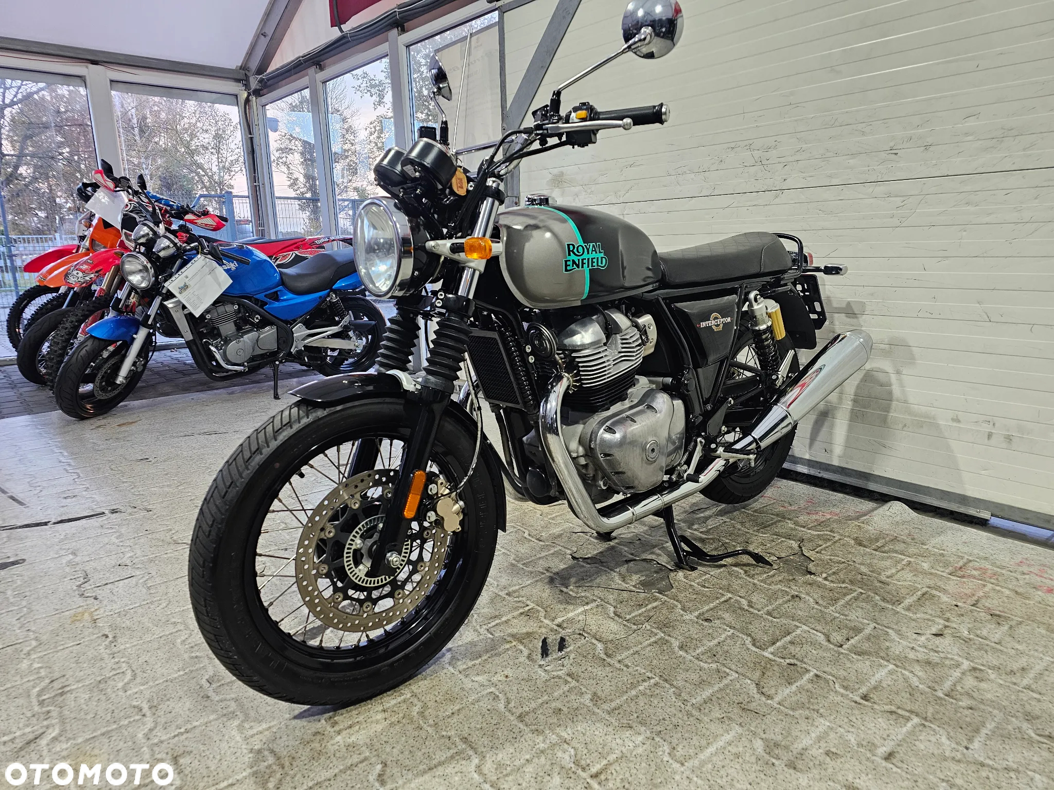 Royal Enfield Inny - 8