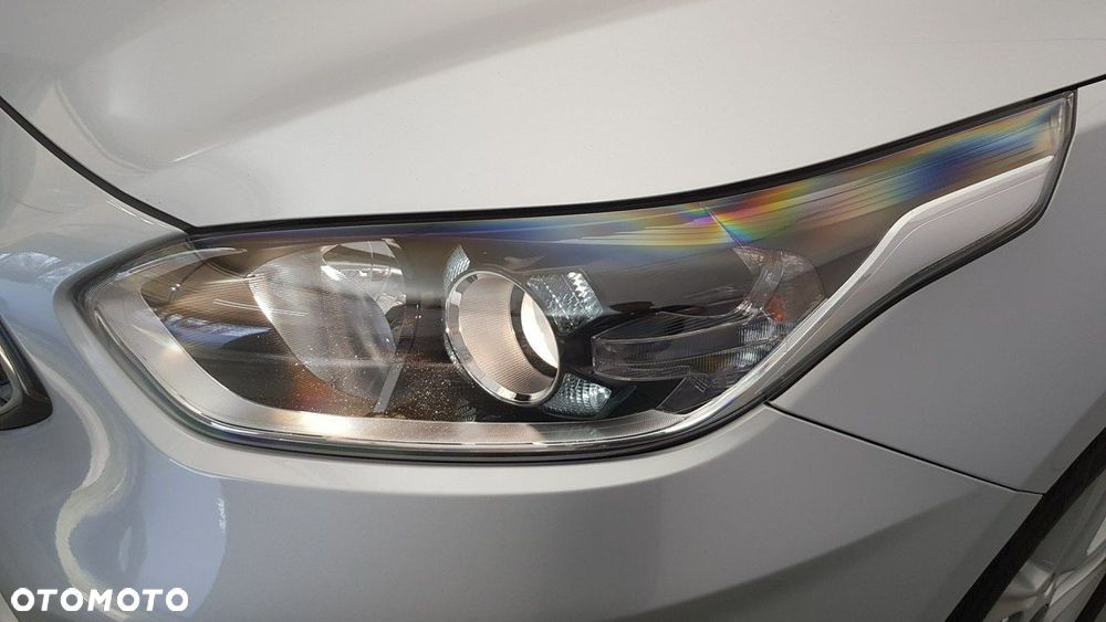 Kia Ceed - 10