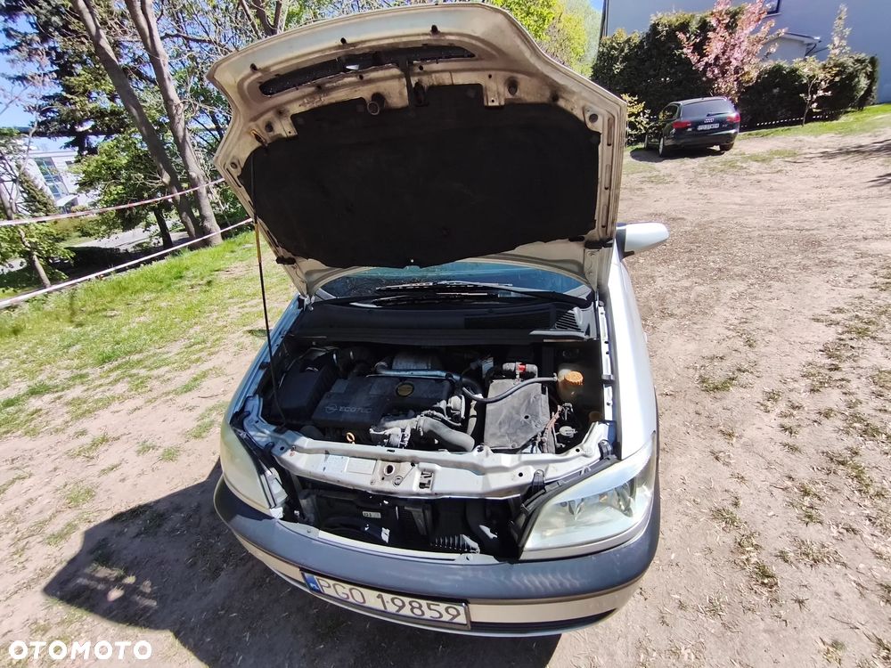 Opel Zafira 2.2 DTI Njoy - 24
