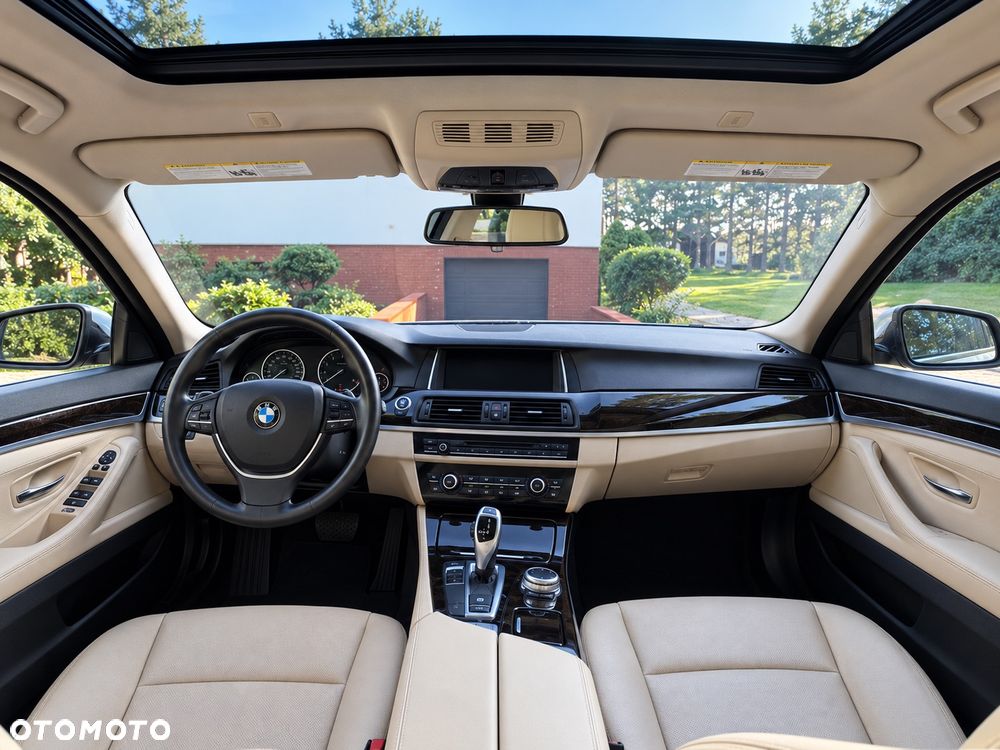 BMW Seria 5 528i Sport-Aut Luxury Line - 8