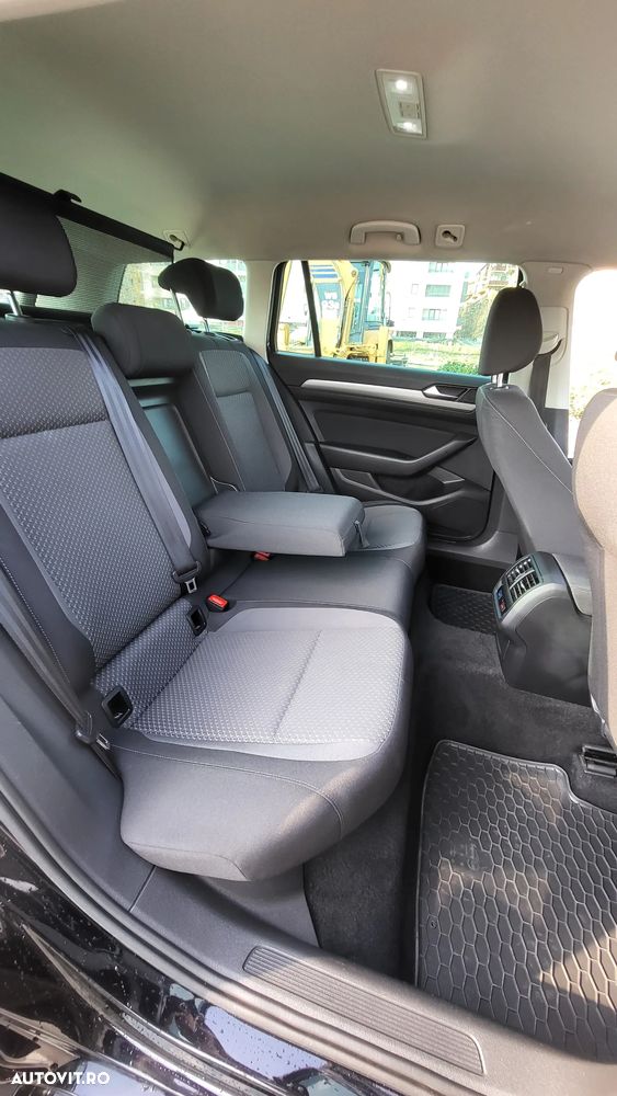 Volkswagen Passat 2.0 TDI SCR DSG Comfortline - 20