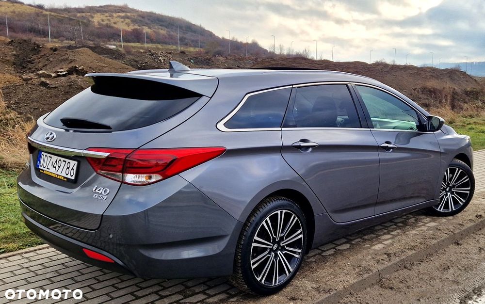 Hyundai i40 Kombi 1.7 CRDi DCT Premium - 4