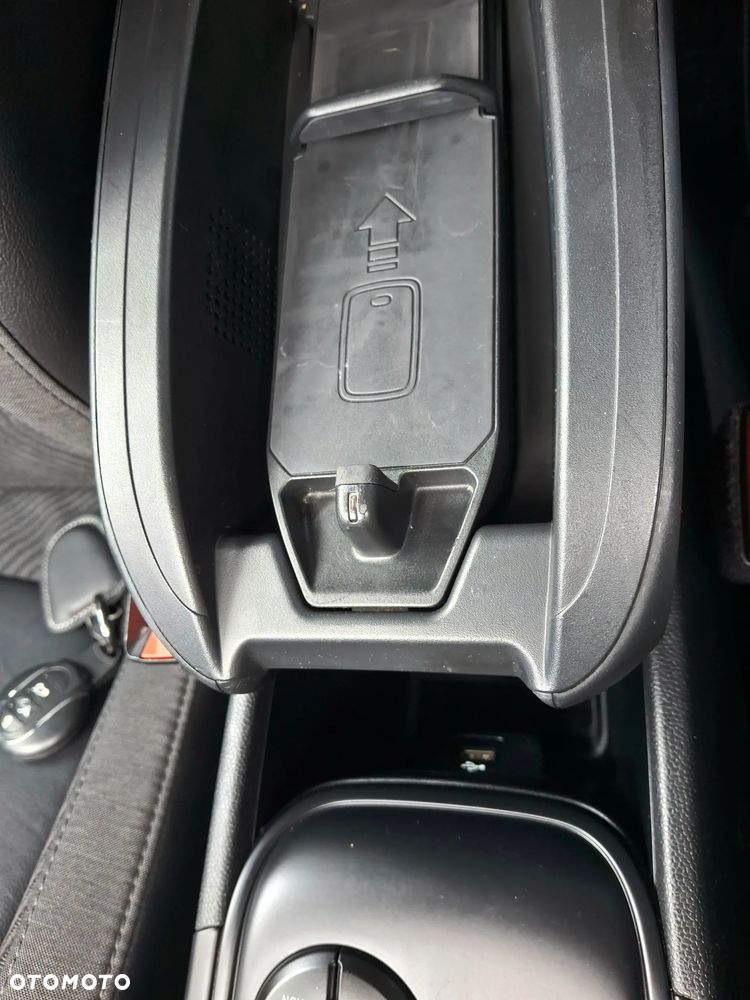 MINI Countryman Cooper ALL4 Classic Trim - 25