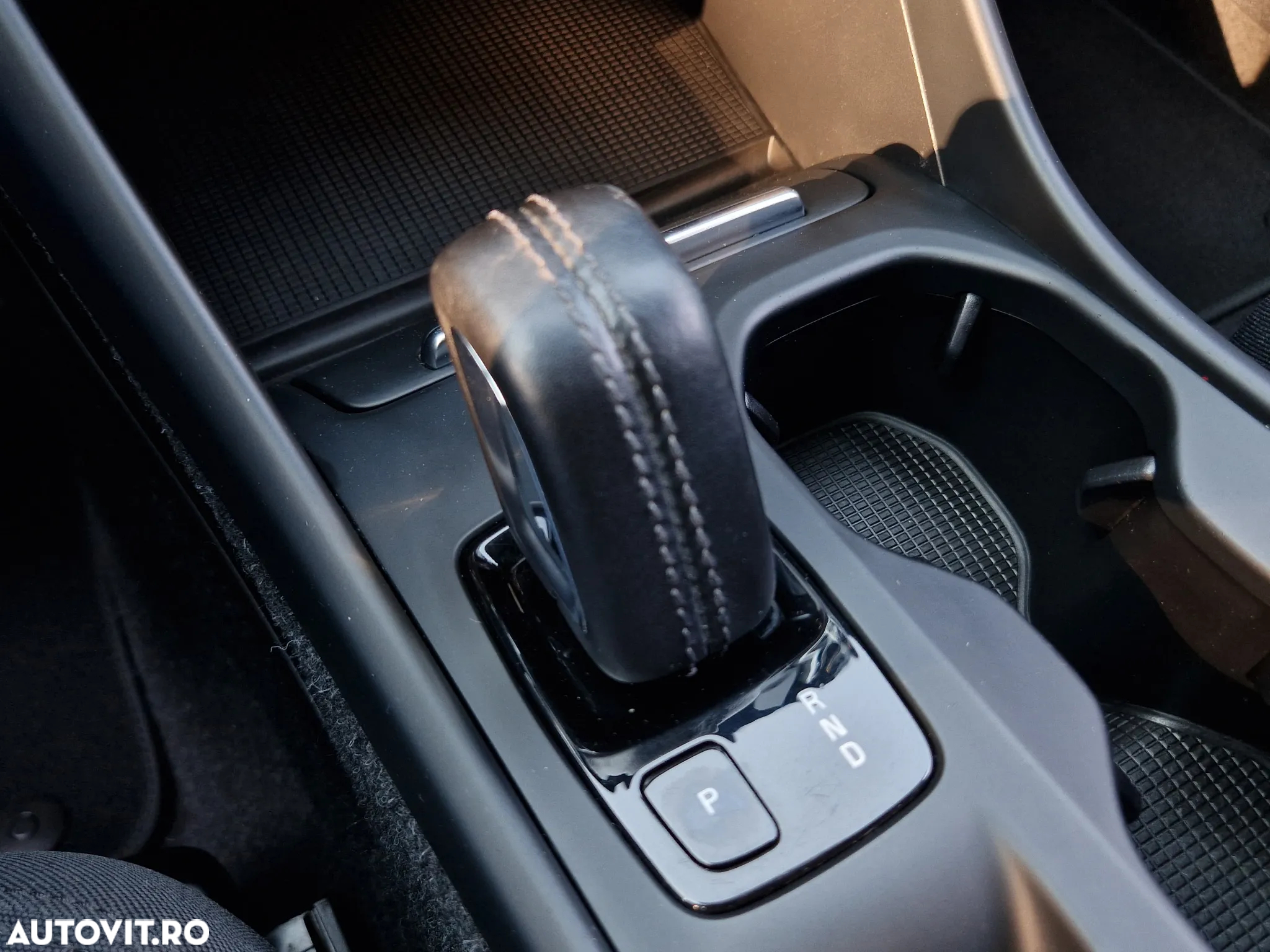 Volvo XC 40 Recharge T5 Twin Engine AT7 Inscription Expression - 13