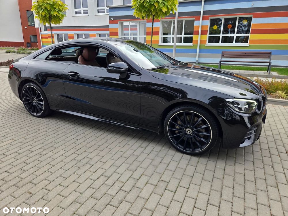 Mercedes-Benz Klasa E 400 d 4Matic 9G-TRONIC AMG Line - 11