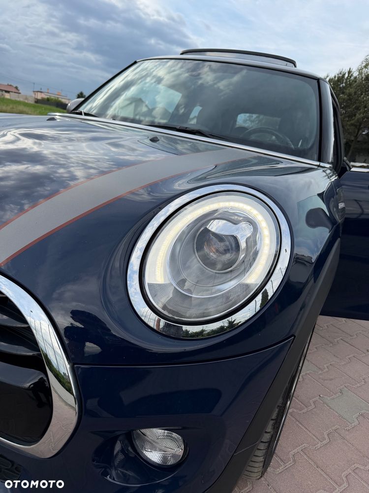 MINI Cooper Seven Chili - 28