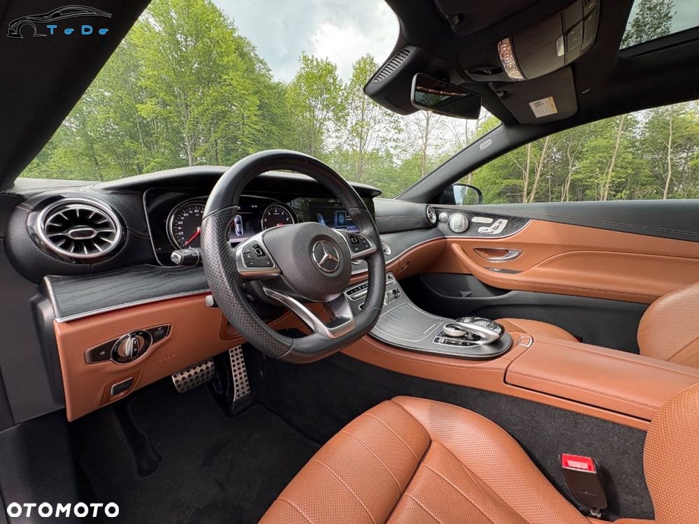 Mercedes-Benz Klasa E 400 4Matic 9G-TRONIC 25th Anniversary Edition - 20