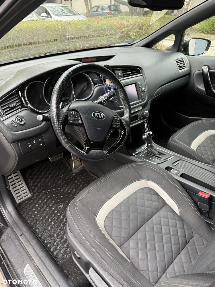 Kia Ceed 1.6 CRDi GT Line DCT - 17