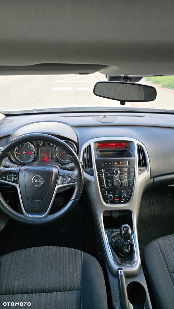 Opel Astra 1.4 Turbo Color Edition - 8