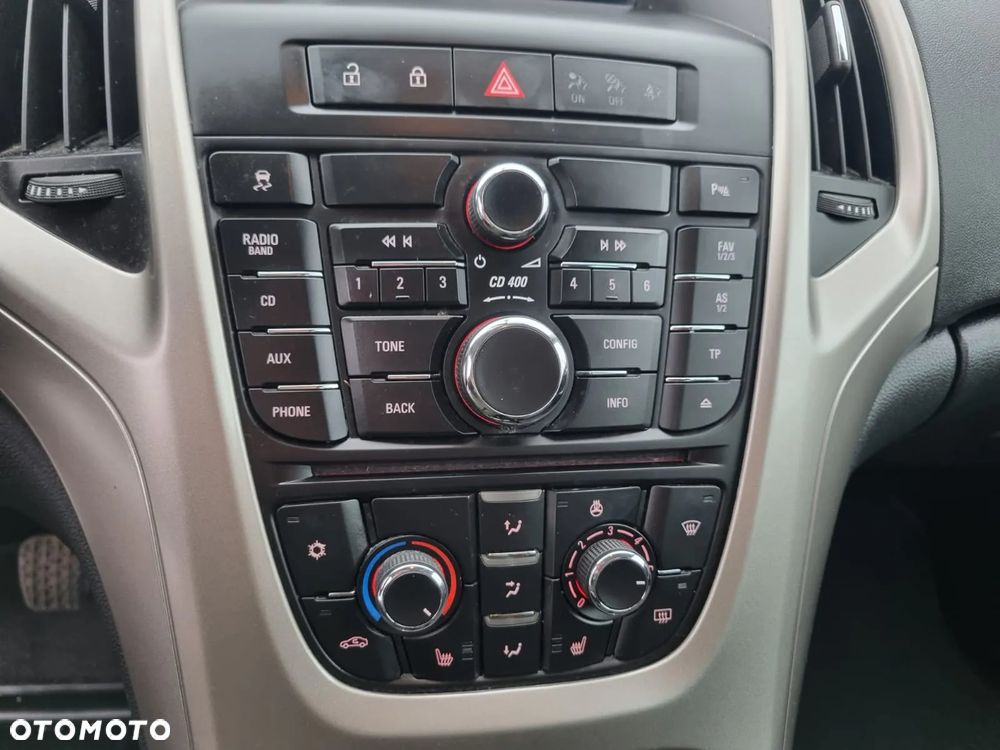 Opel Astra 1.4 Turbo 150 Jahre - 21