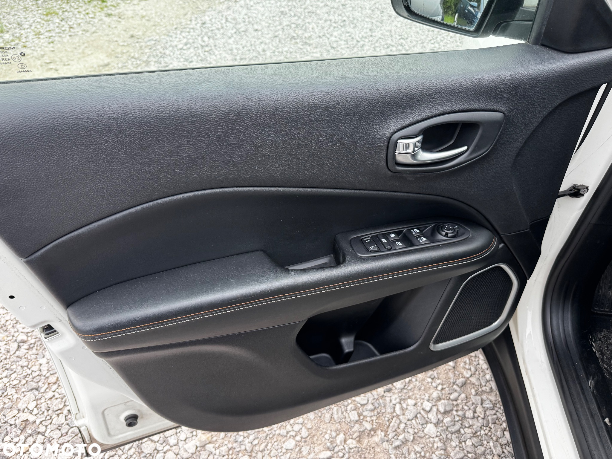 Jeep Compass 1.4 MultiAir Longitude - 31