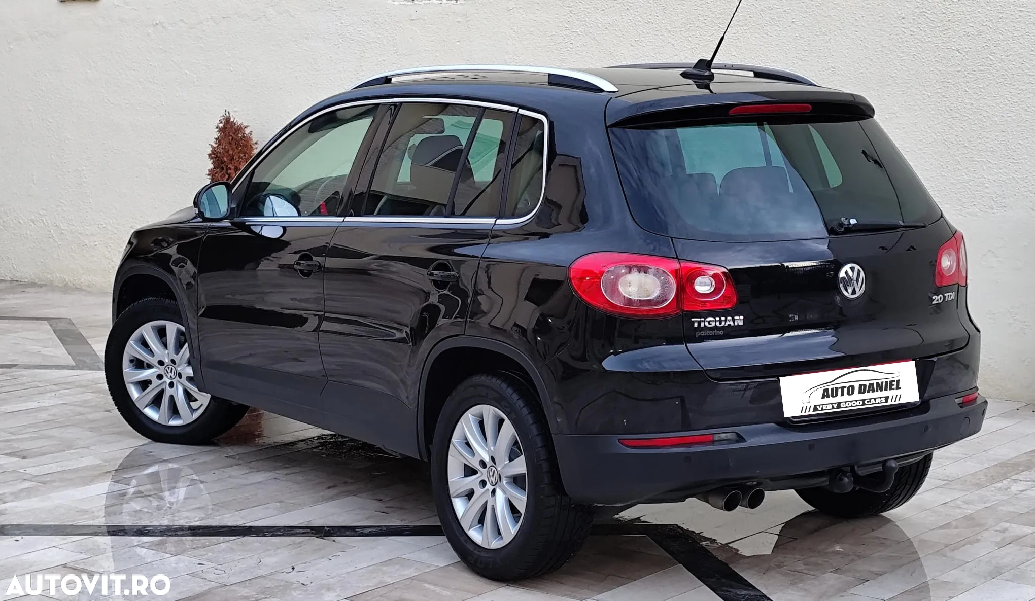 Volkswagen Tiguan - 4