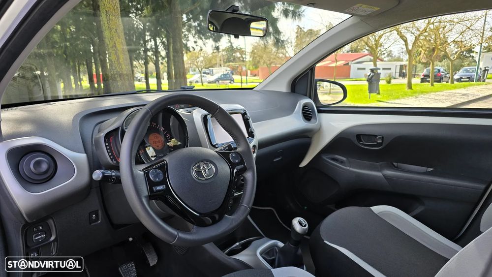 Toyota Aygo 1.0 X-Play+AC+X-Touch - 17