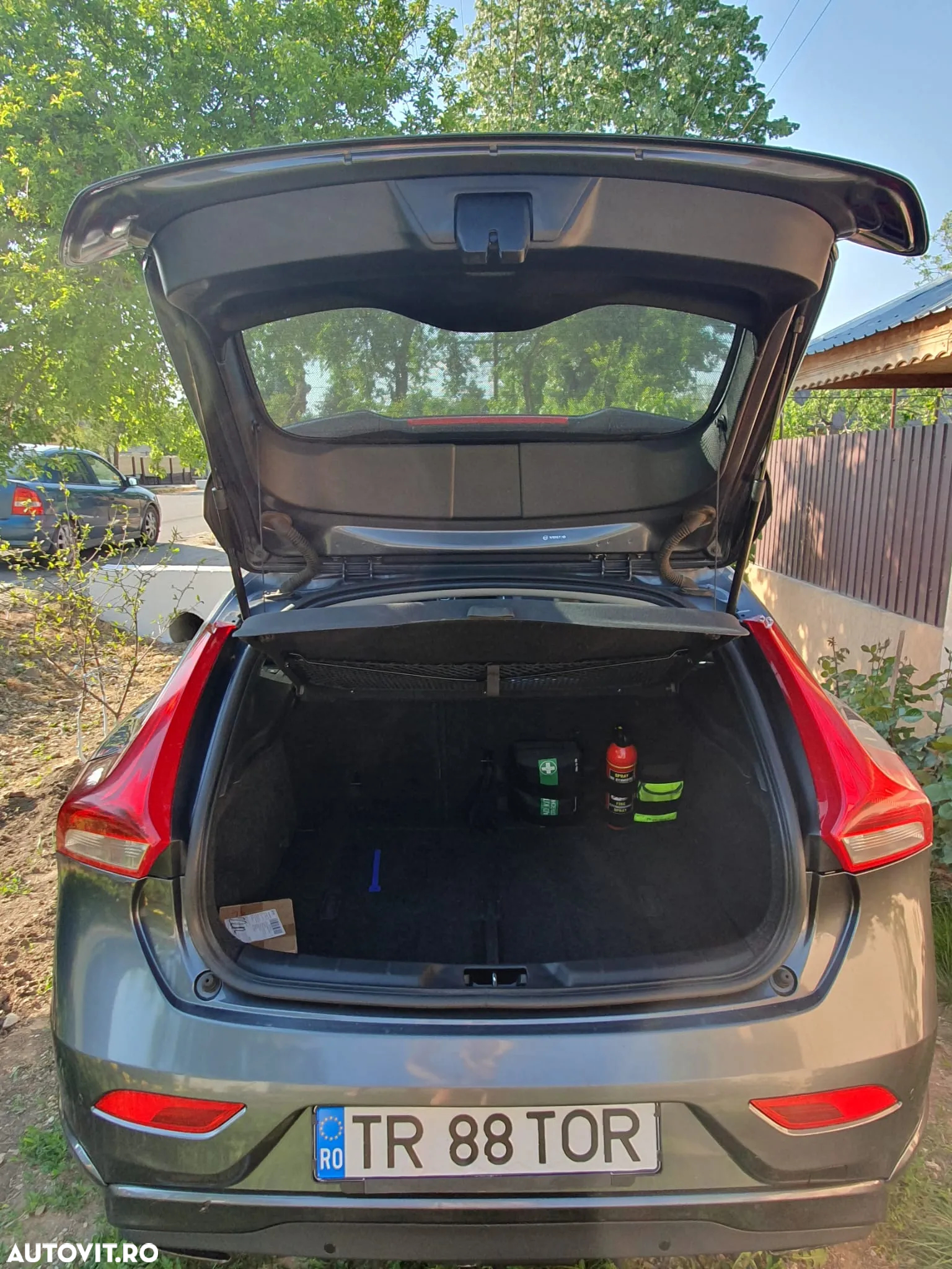 Volvo V40 - 12