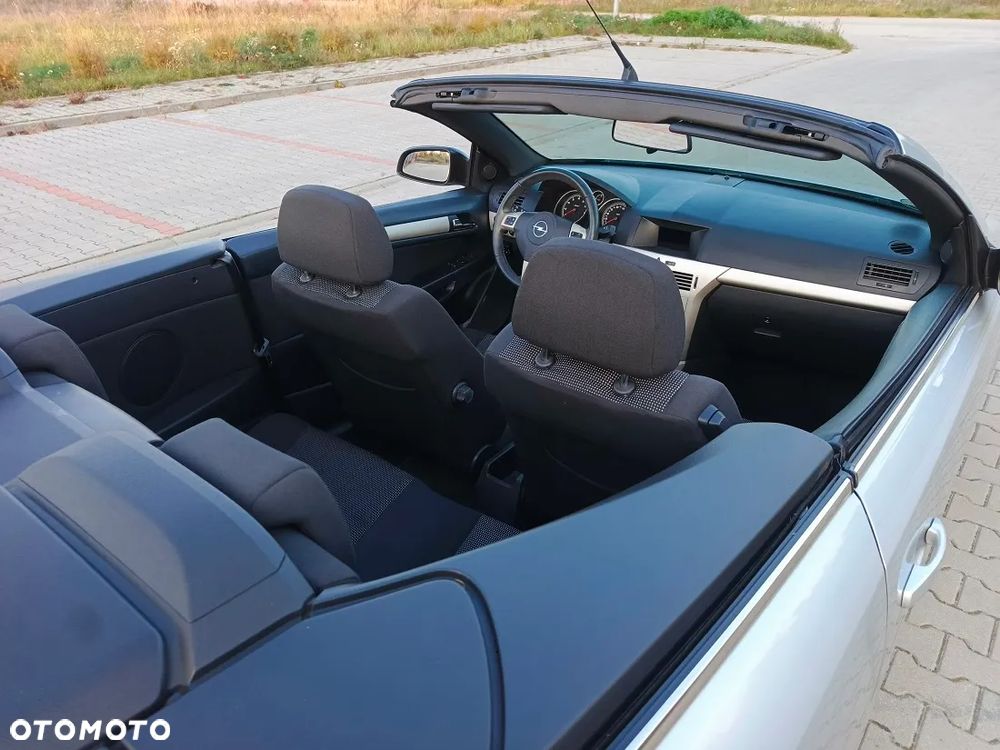 Opel Astra 1.8 Endless Summer - 28
