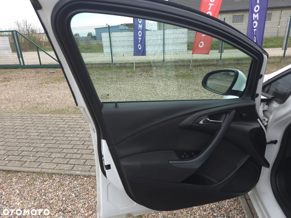 Opel Astra 1.4 T Business EU6 - 18