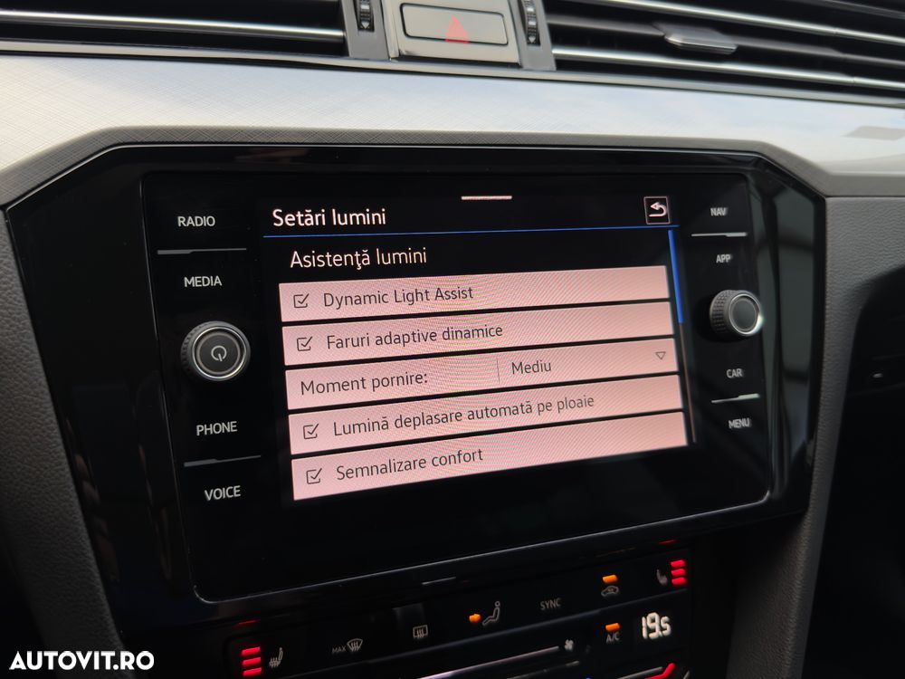 Volkswagen Passat 2.0 TDI SCR DSG Business - 36
