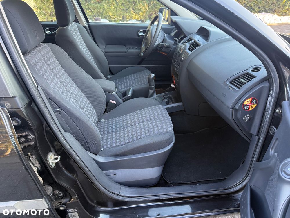 Renault Megane 1.6 Avantage - 9